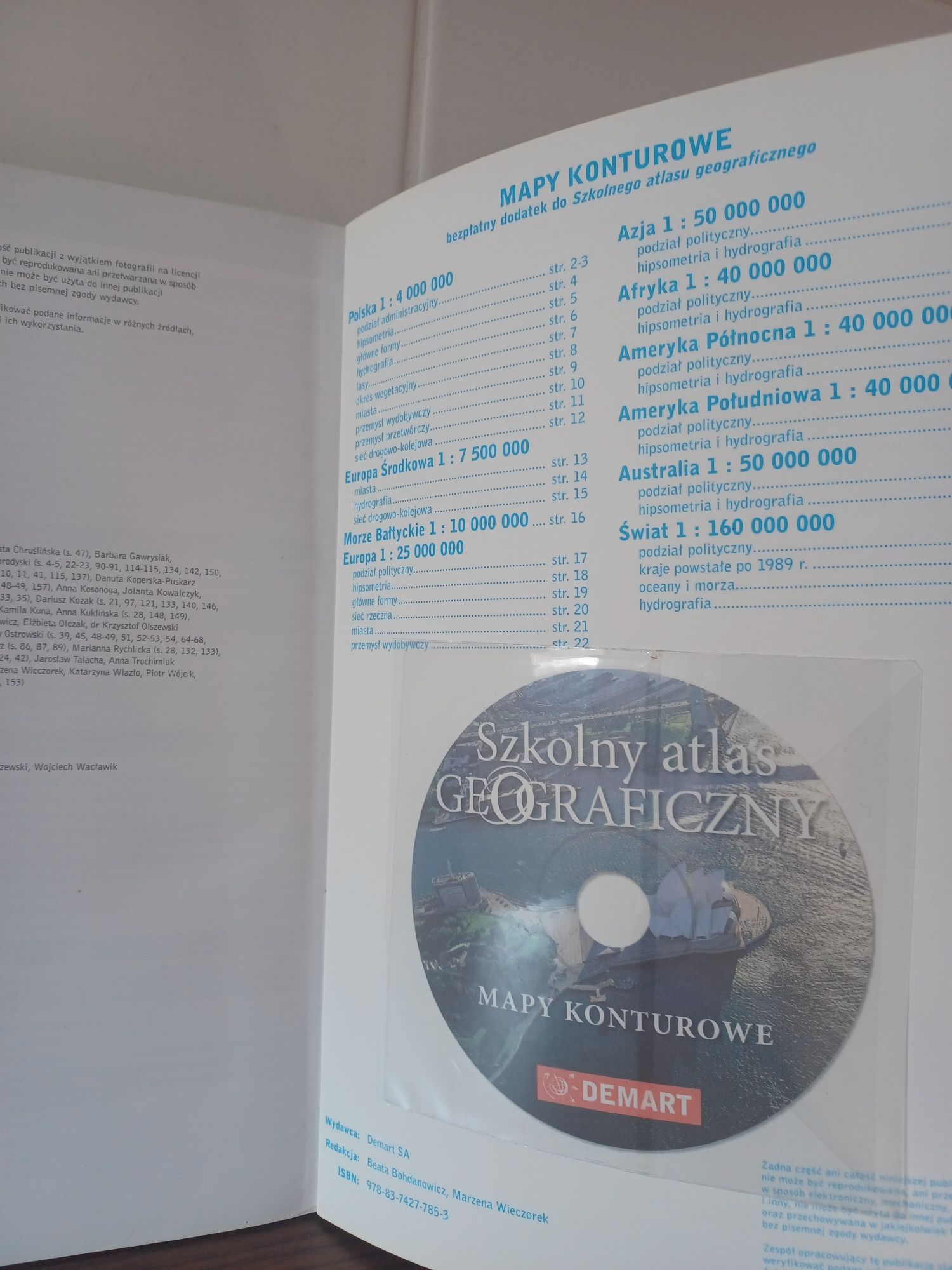 Szkolny atlas geograficzny z płytą CD