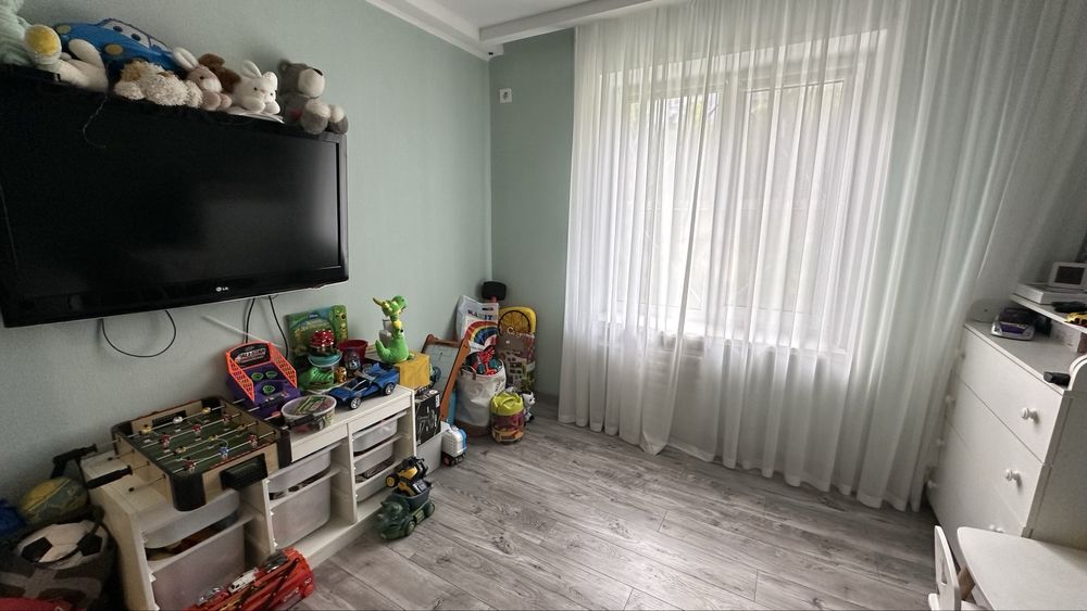 Продам 2 к. кв. вул. Чумаченка! AN