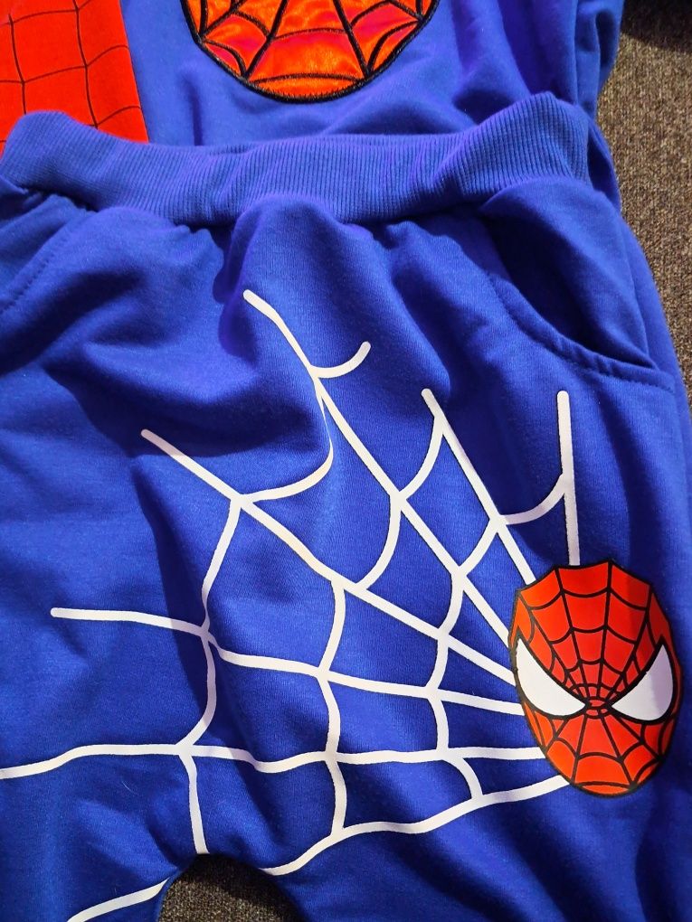 Dres nowy 122 Spider-Man