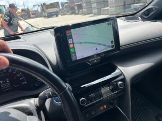 Toyota Yaris Cross Hybrid 4x4 faktura Vat