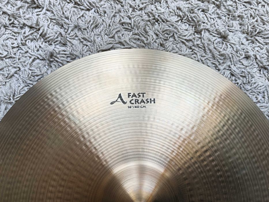 Talerz perkusyjny ZILDJIAN A AVEDIS FAST CRASH 16"