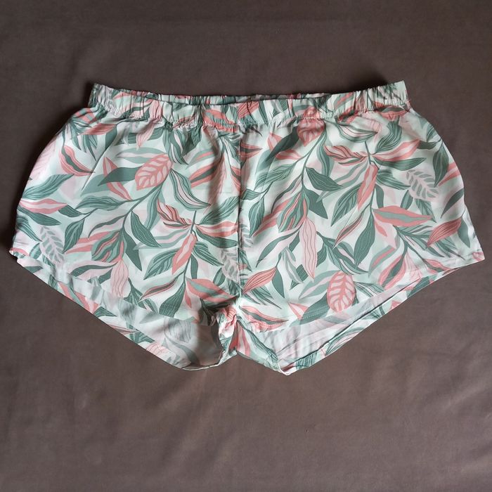 Piżama damska - dół - spodenki w kwiaty - M