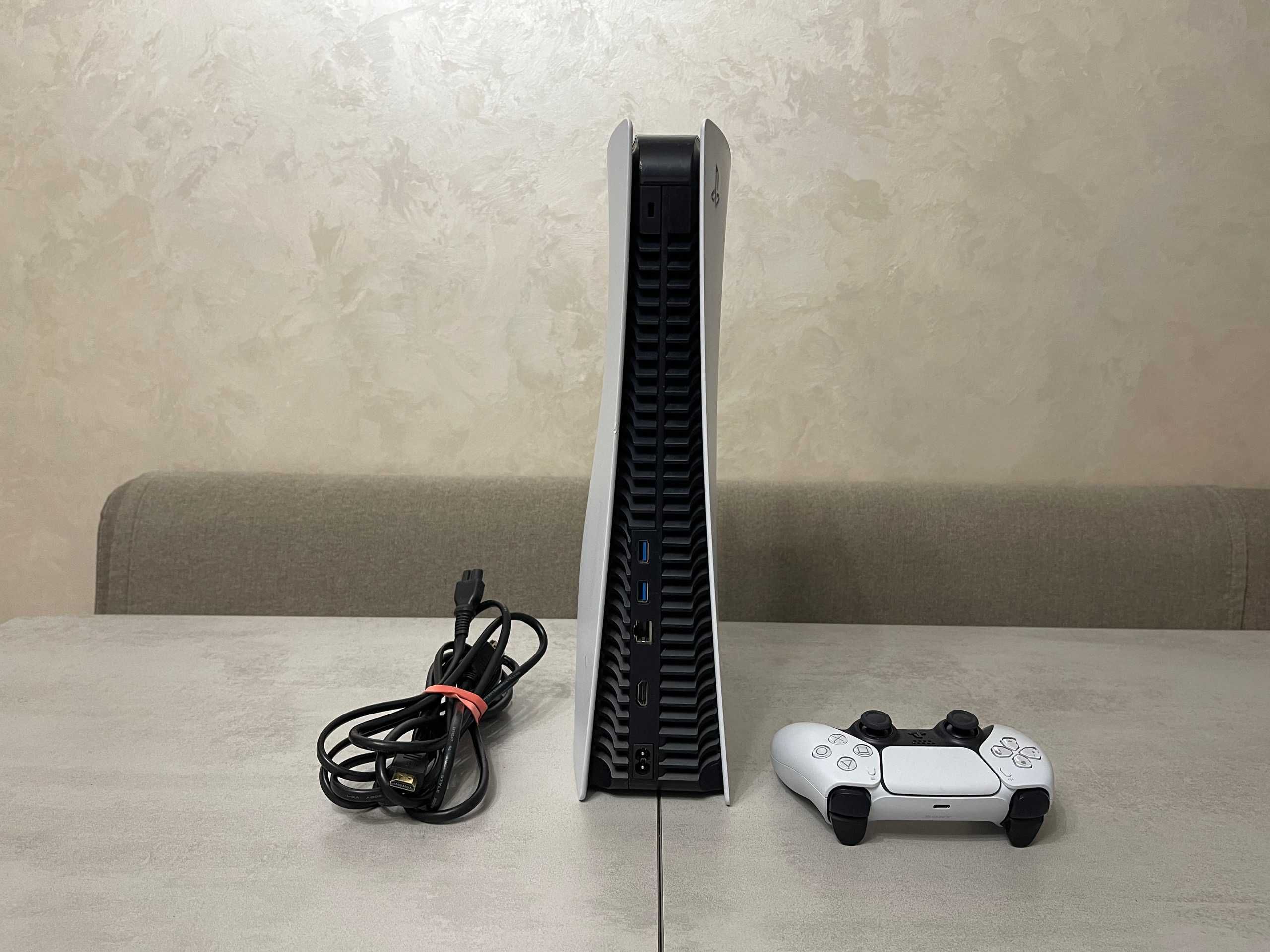 Ігрова приставка Sony Playstation PS5 CFI-1015A, Blu-ray + джойстик