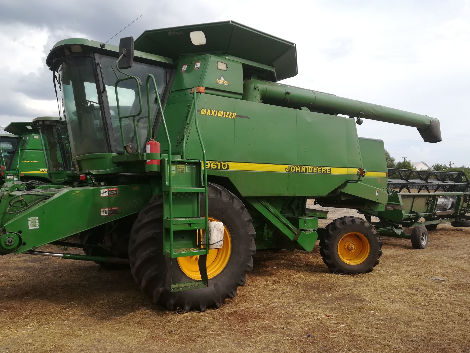 Продам зернозбиральний комбайн John Deere 9610