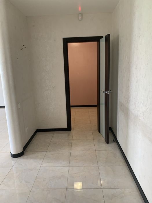 Продам 3-х к.кв 90 м.кв 3/9 в новом жилом доме пр.Тракторостроителей