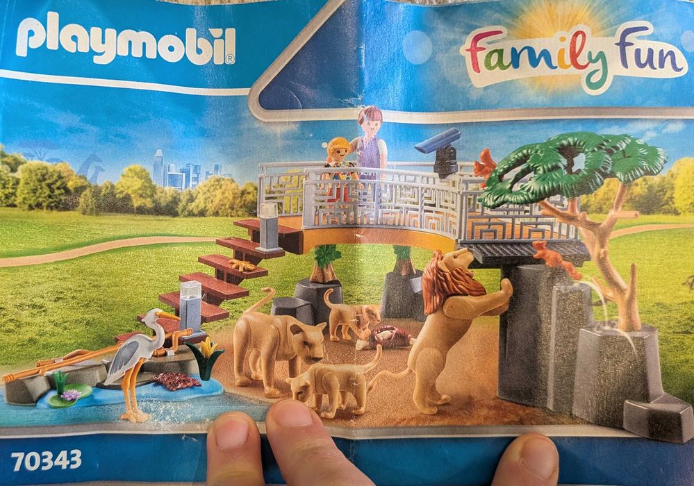 Playmobil familyfun - Outdoor Lion Enclosure (70343)