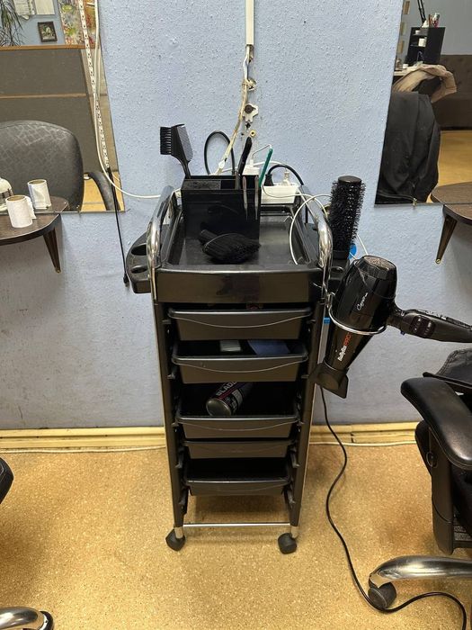 Меблі для перукарні,обладнання для салону