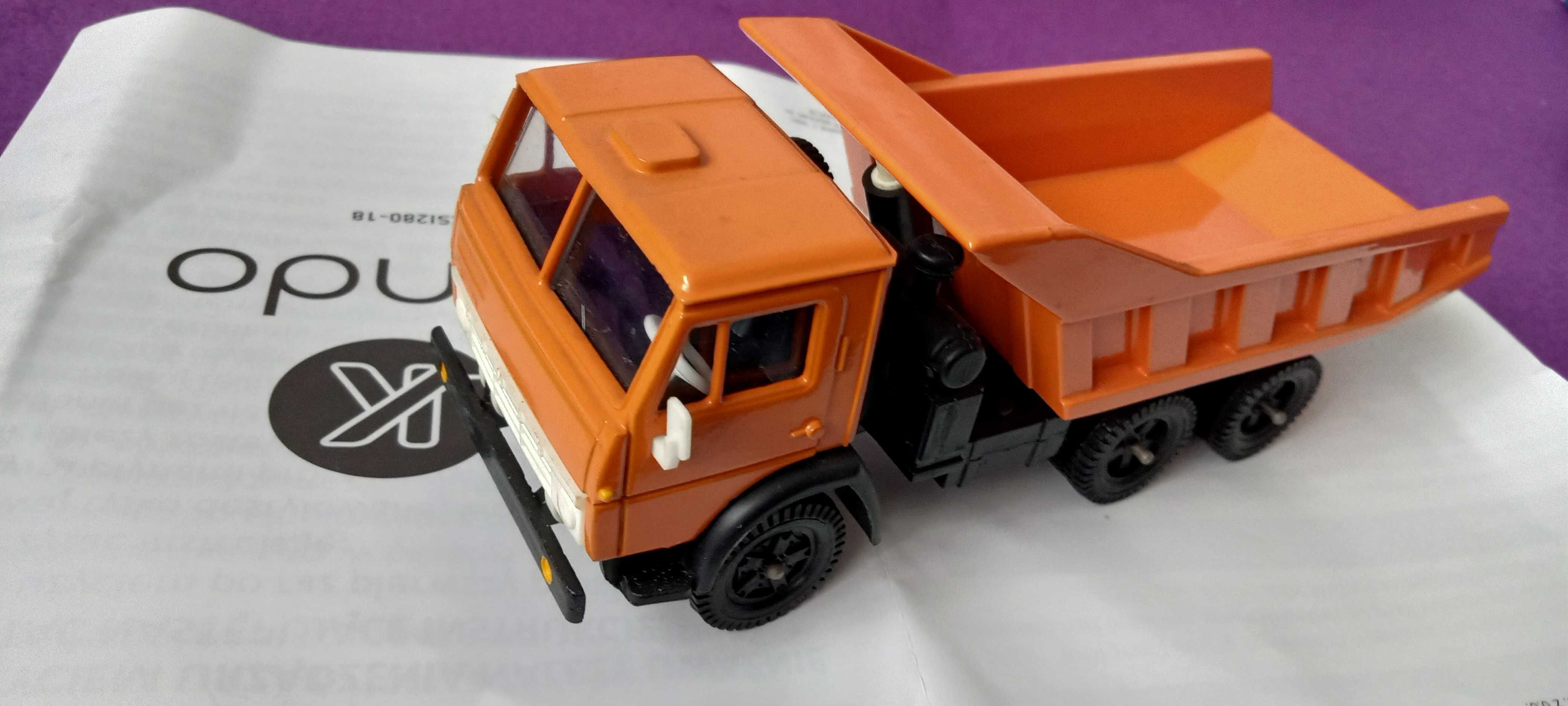 Kamaz (Камаз) model dla kolekcjonerów (stan idealny)