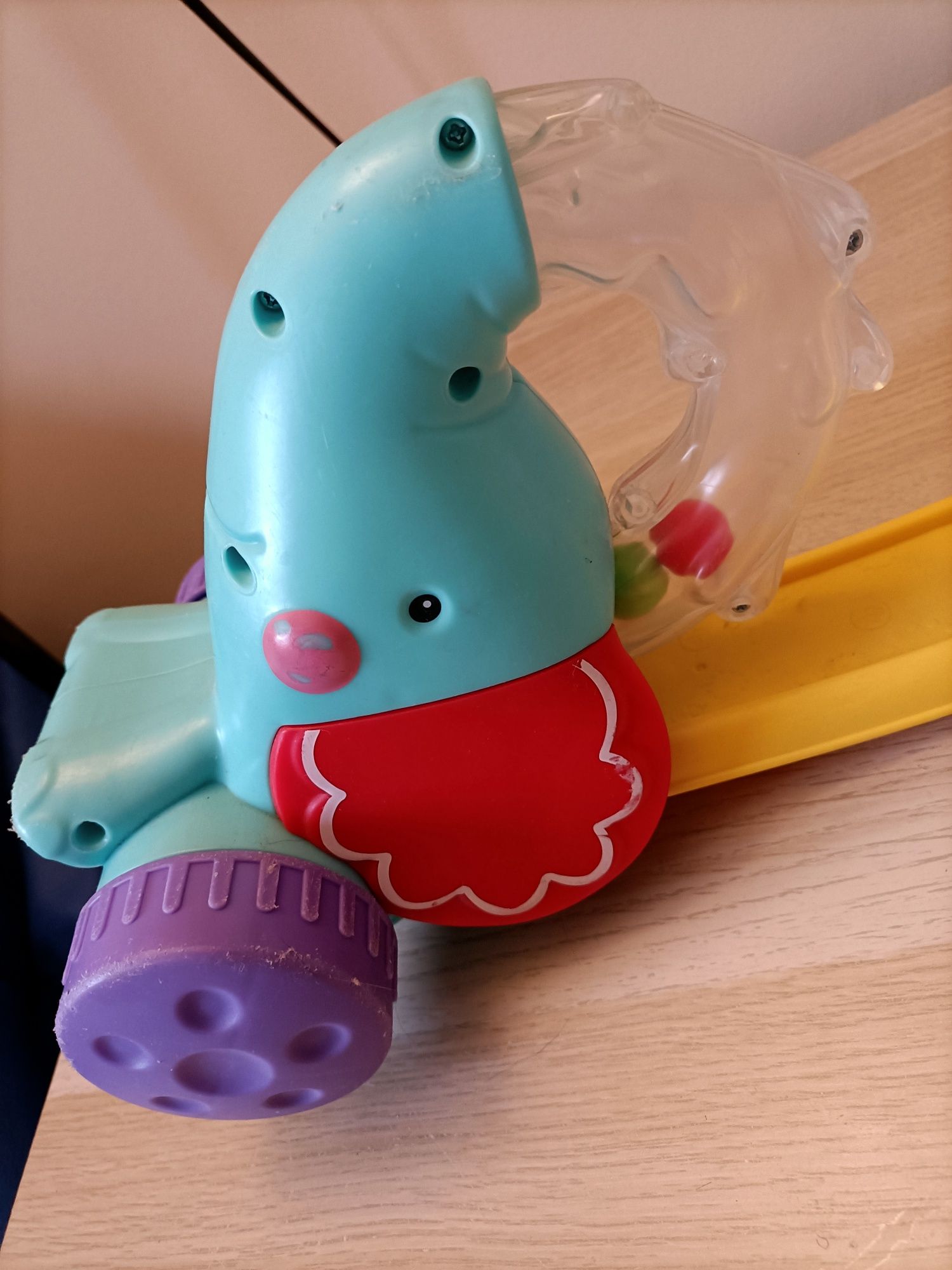 Fisher Price zabawka słoń słonik pchacz z kuleczkami