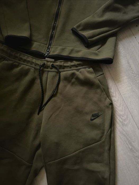 Nike Tech Fleece - Komplet/Set