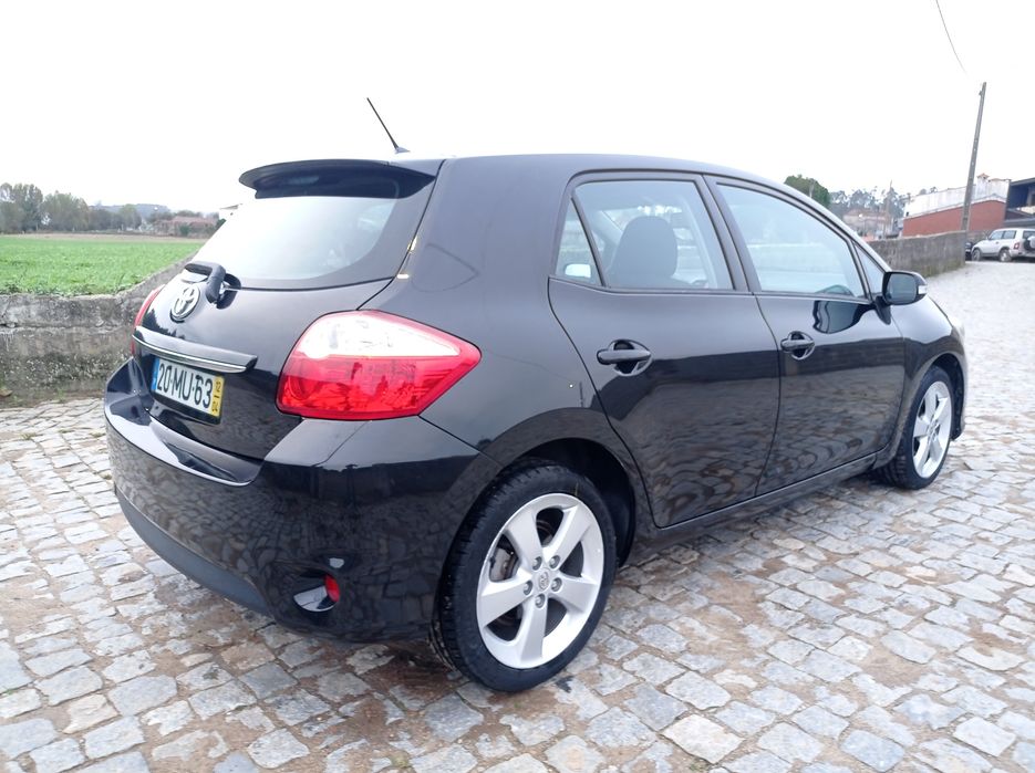 Toyota Auris 1.8hibrido Nacional