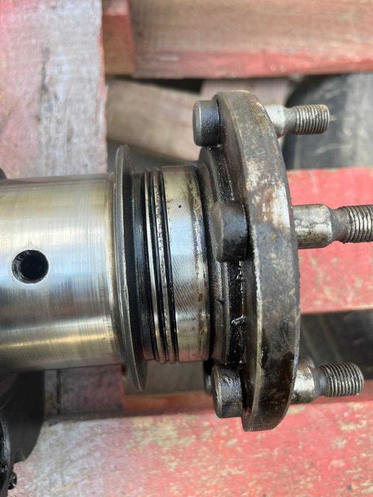 Колінвал, оригінал ЮМЗ(Д-65)