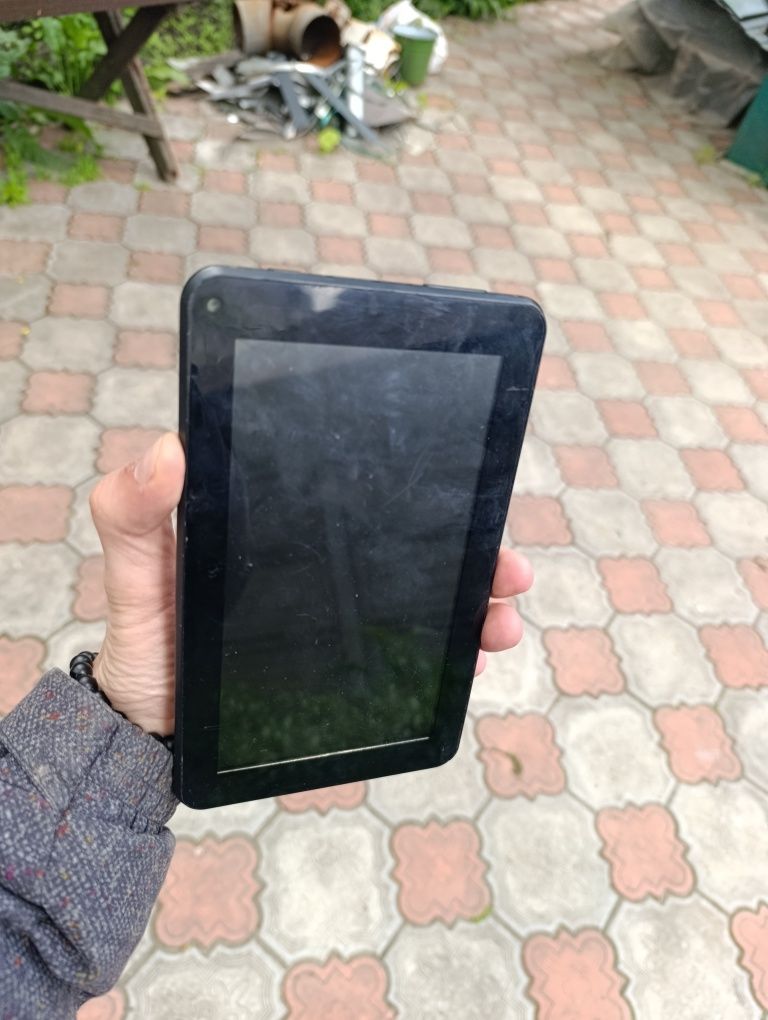 Телефони і планшети
