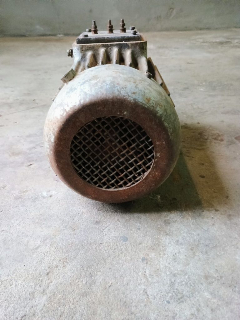 Silnik elektryczny 0,8kw