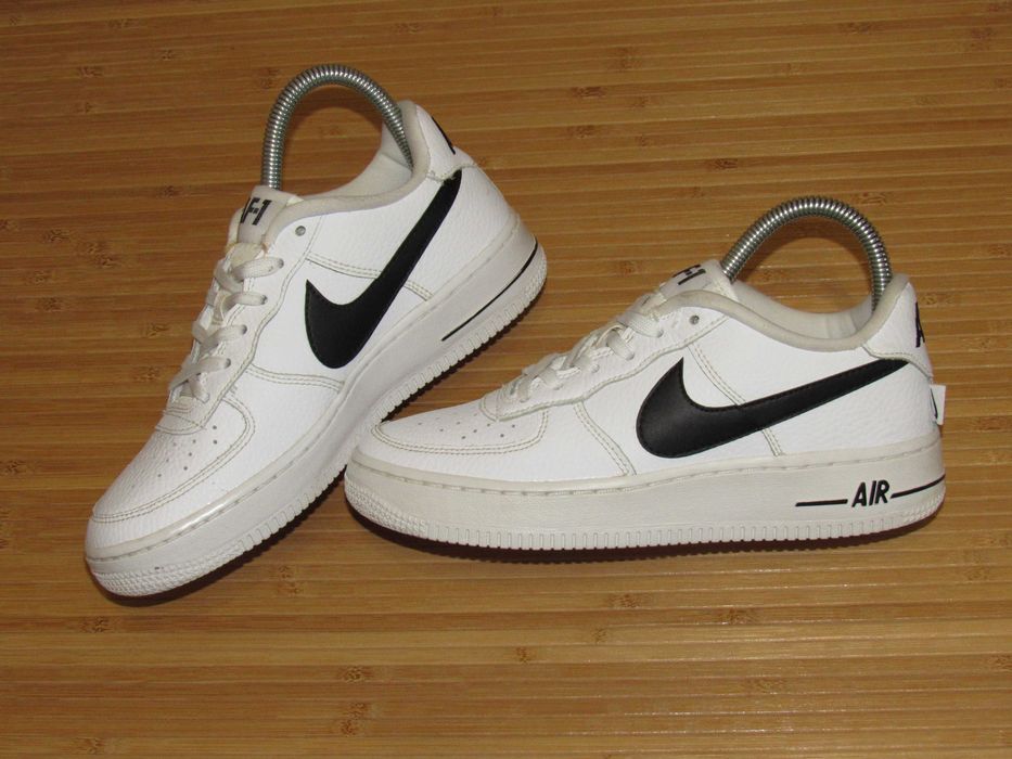 Кросівки (шкіряні) Nike Air Force 1 Low; EUR-36; ус-ка 23см