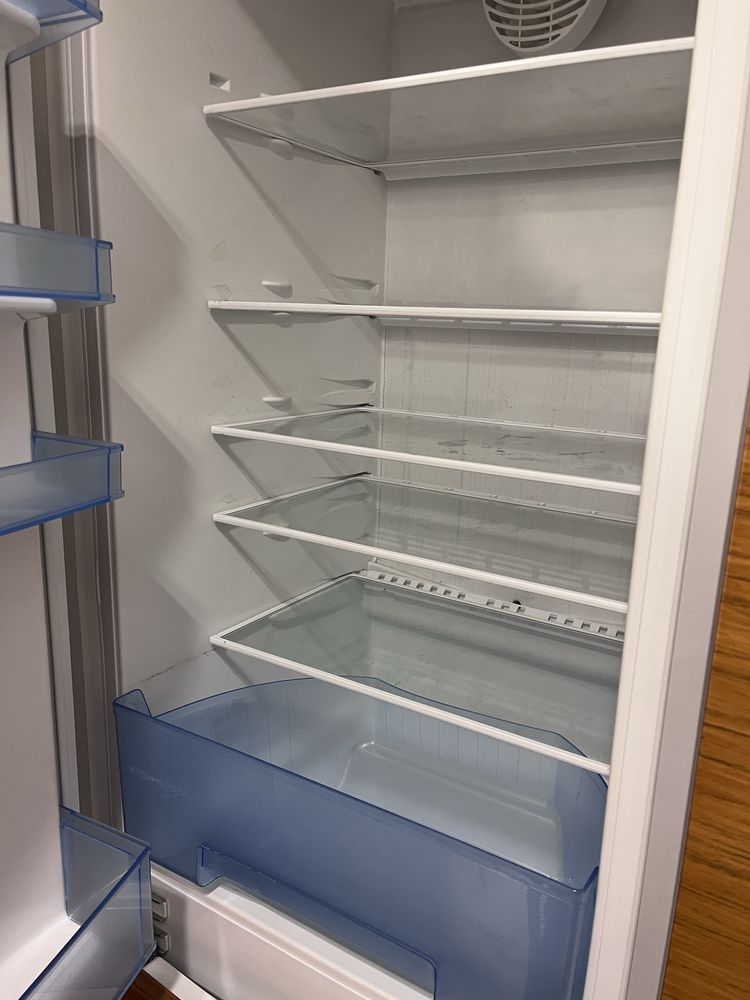 Frigorifico combinado de encastre