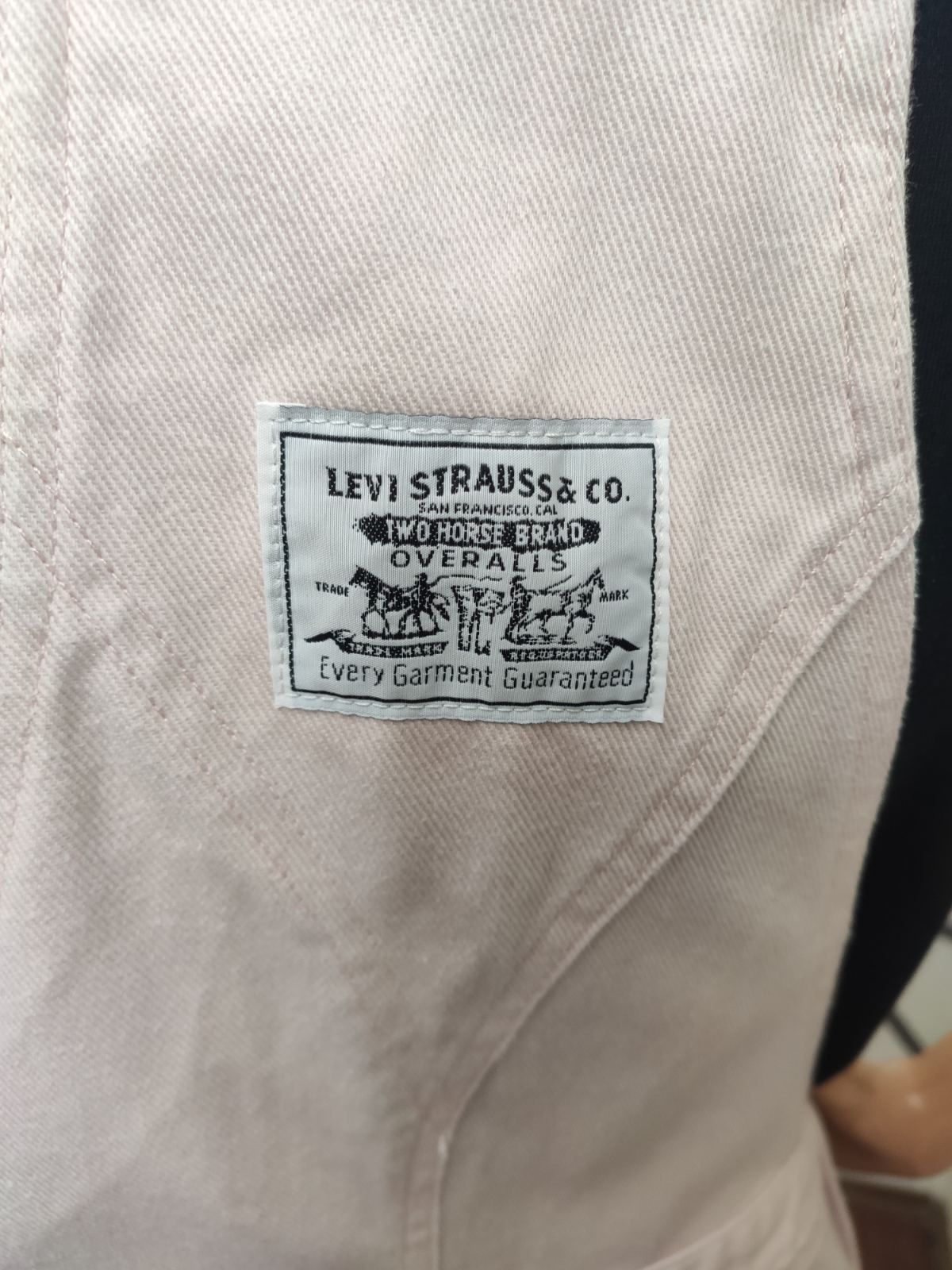 Жіночий джинсовий комбез Levi Strauss 's' com