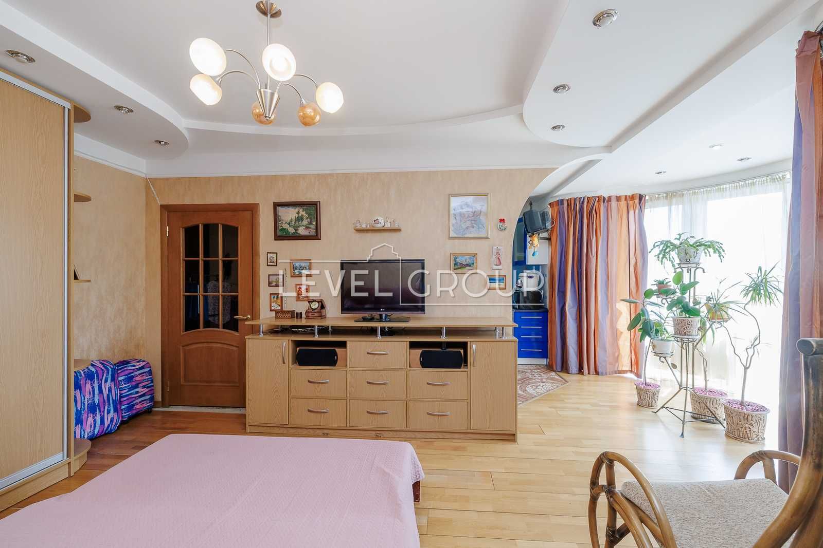 Продаж 2-кімнатної квартири, Шевченківський р-н, вул. Волинська, 9А