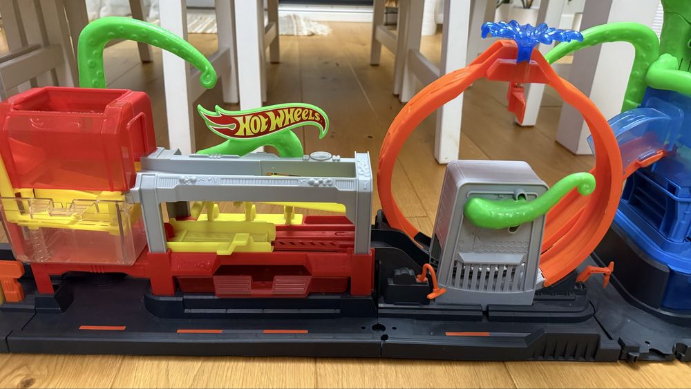 Hot wheels myjnia atak ośmiornicy