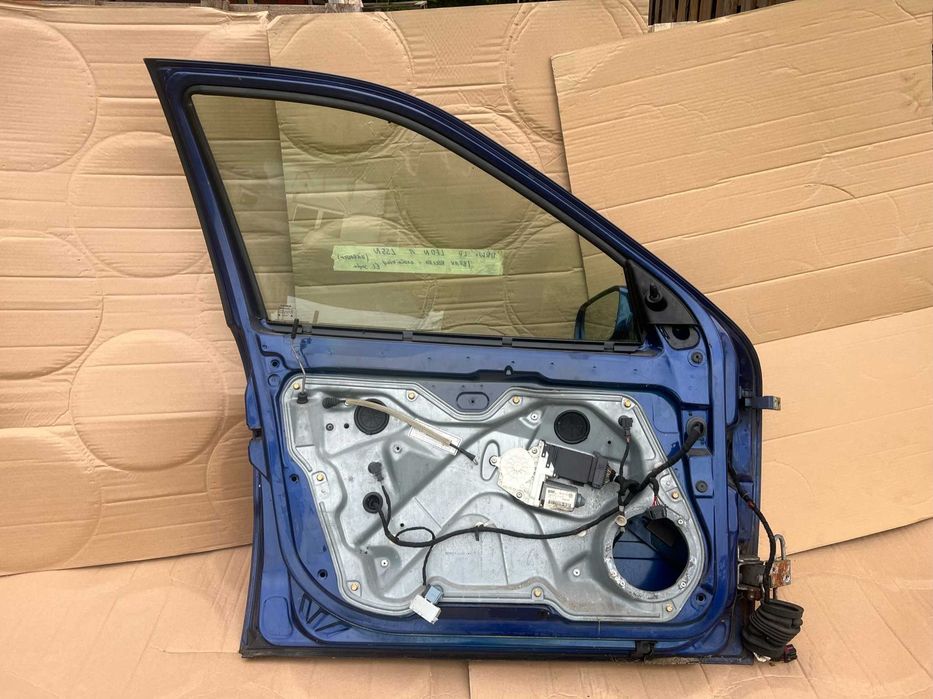 Drzwi lewy przód SEAT LEON 1 / TOLEDO 2 kod lakieru: LS5S