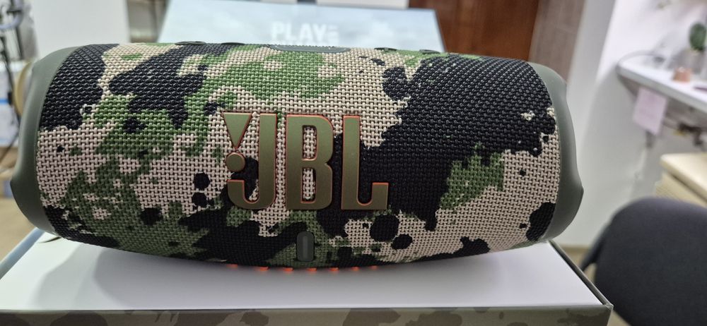 Портативна колонка JBL Charge 5