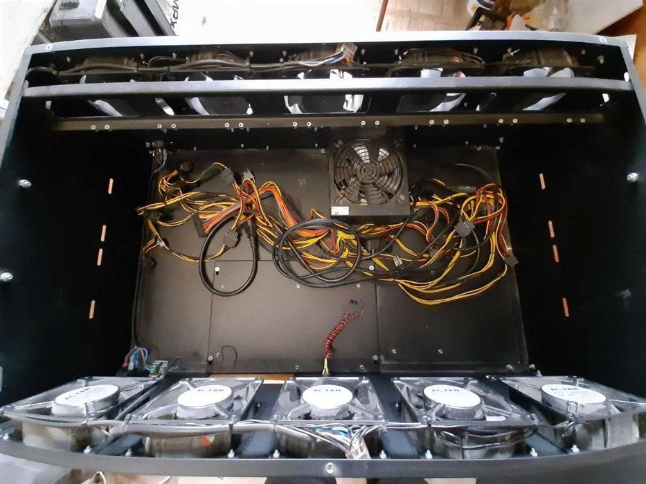 Блок для фарму, материнка, серв. блок(лижа), райзери, кулери Самовивіз