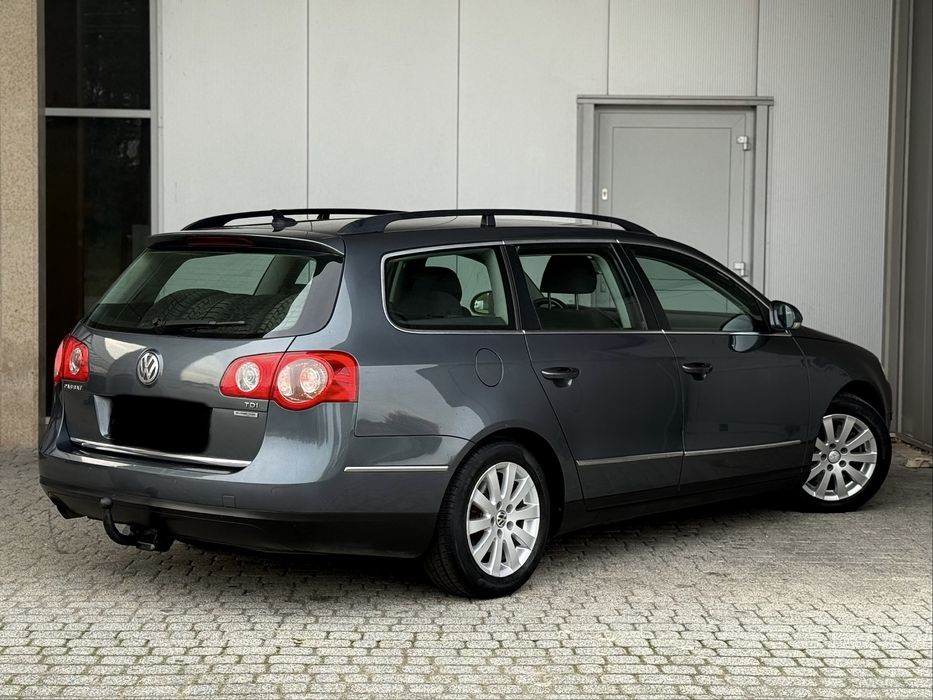 Volkswagen Passat B6 FL 1.6 TDI 105KM *Klimatronik*Navi*PDC*HAK*Zadban