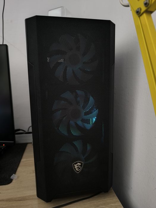 Caixa MSI MAG FORGE M100R – Vidro Temperado | ARGB | USB 3.2