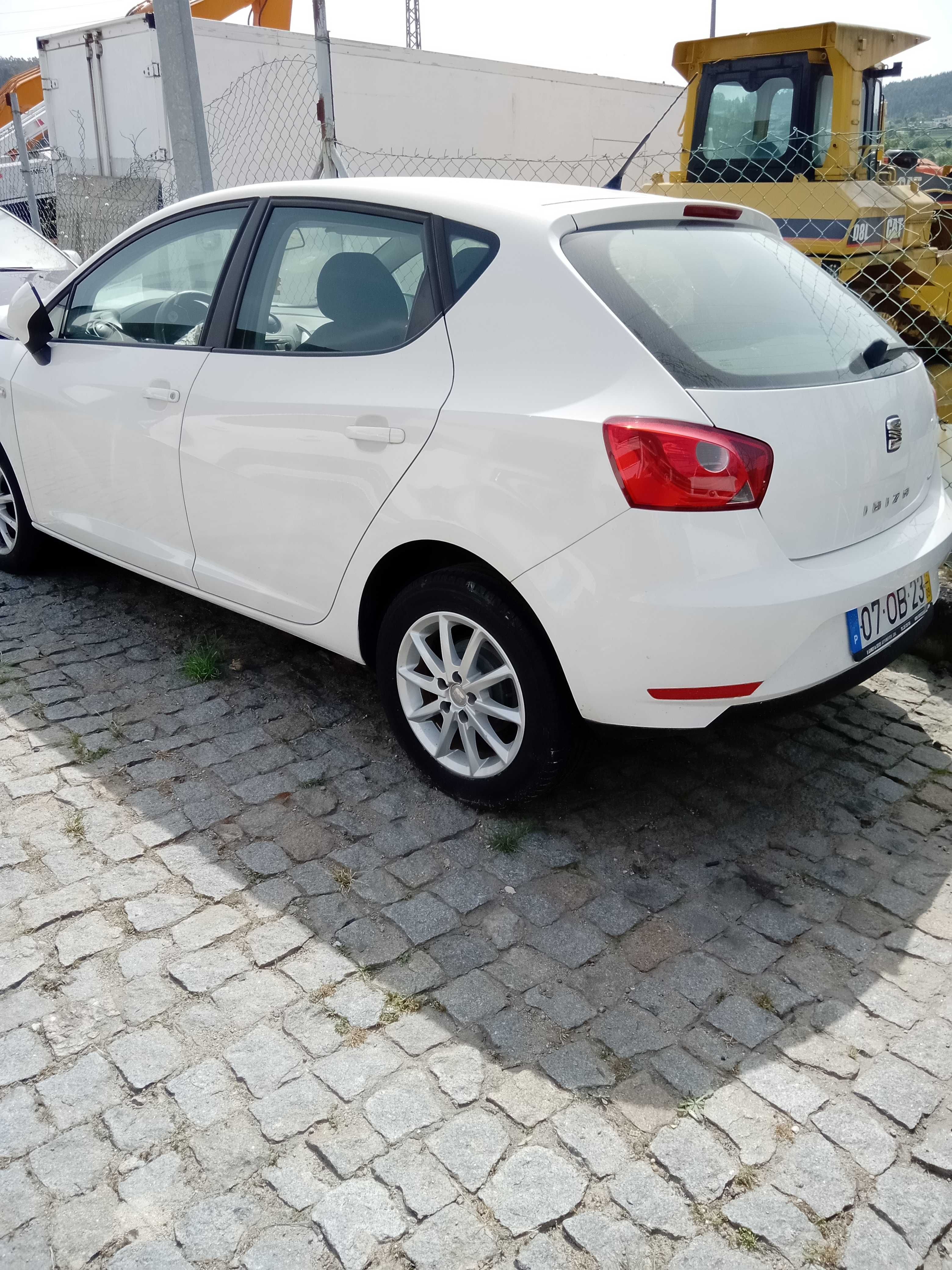 SEAT ibiza gasóleo 2013