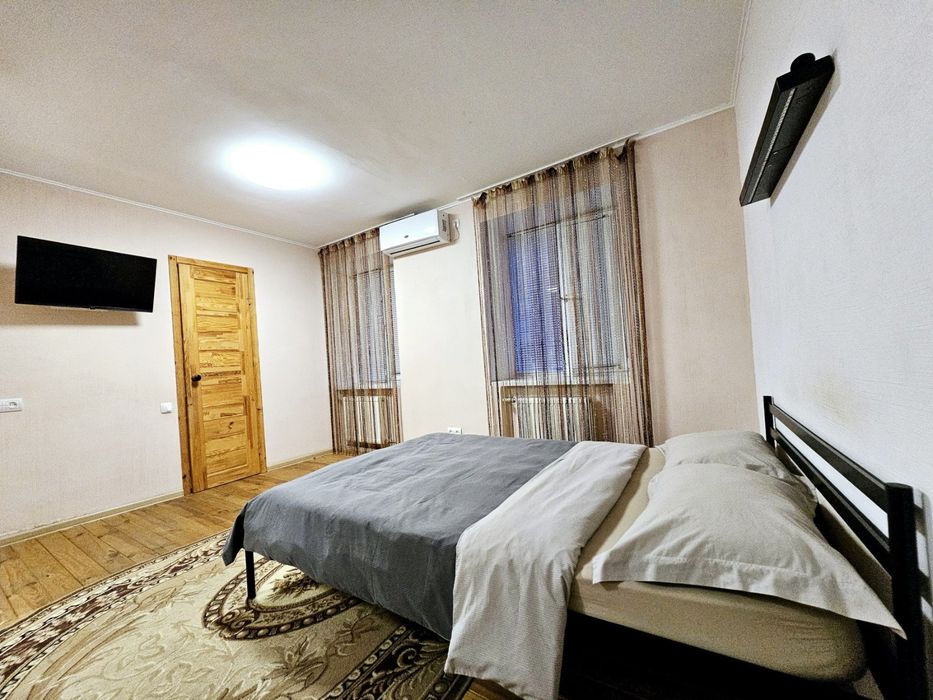 Ждем Вас в 1-ком квартире посуточно на Артековской 29, левый берег.