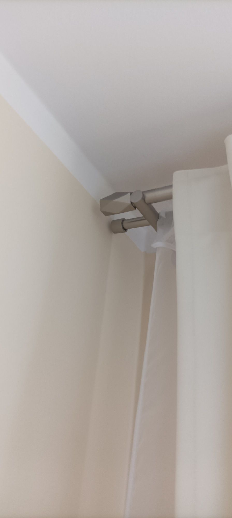 Karnisz nowy długość 240 cm