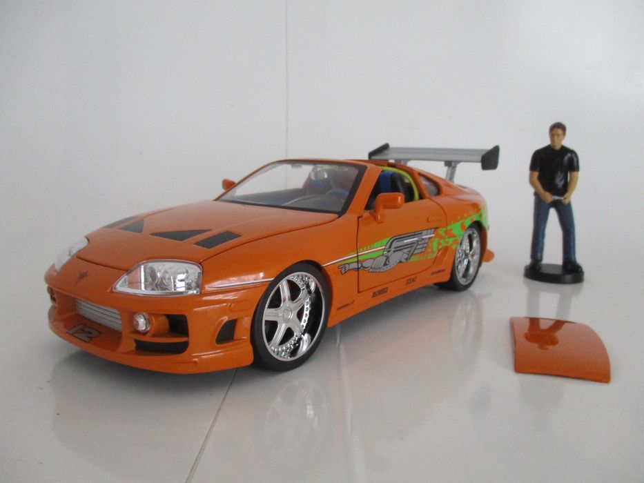 Miniatura - TOYOTA SUPRA 1995 da JADA - Escala 1.18