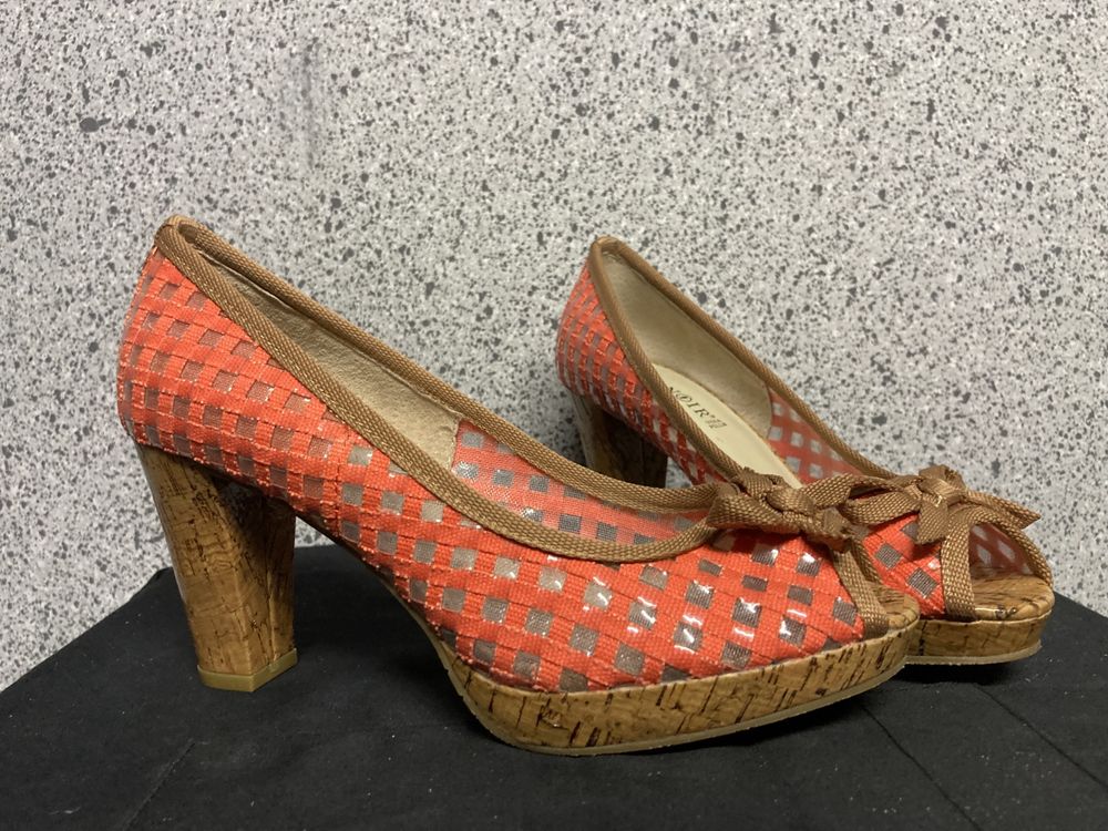 Buty damskie Cafe Noir Vera Pelle jak nowe!