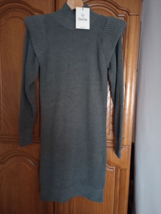 Sprzedam sukienkę sweterek