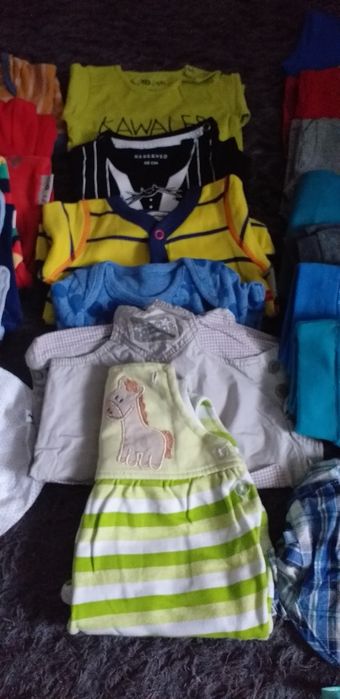 Zestaw ubrań niemowlęcych roz.62-74