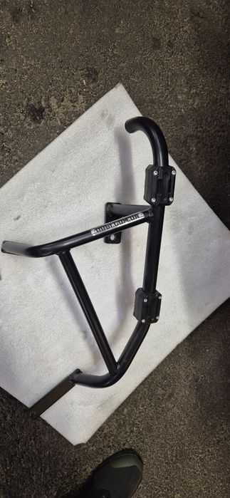 Продам мотоциклетні захисні дуги на honda cb650r eclath 2024