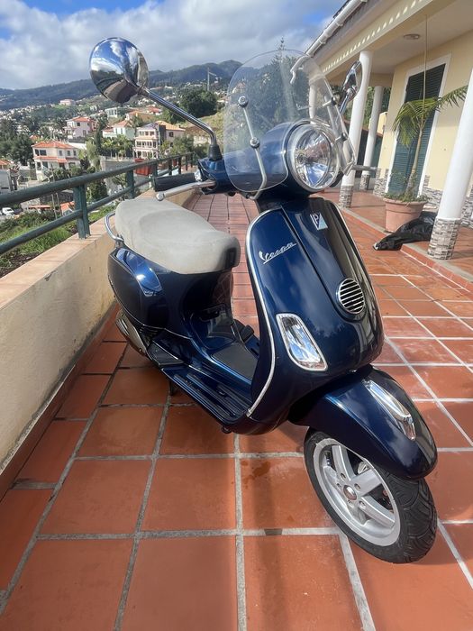 Vespa LX 125 i.e. 2011