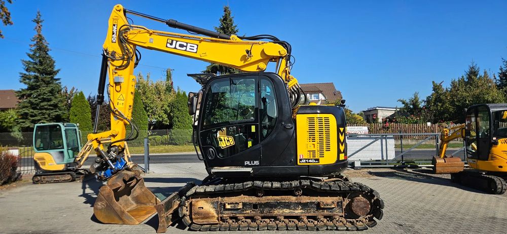 JCB &lt;&lt; JZ1440LC+ Roto 3x łamane ramie pług gumowe nakładki &gt;&gt;  << JZ1440LC+ Roto, 3x łamane ramie, pług, gumowe nakładki >>