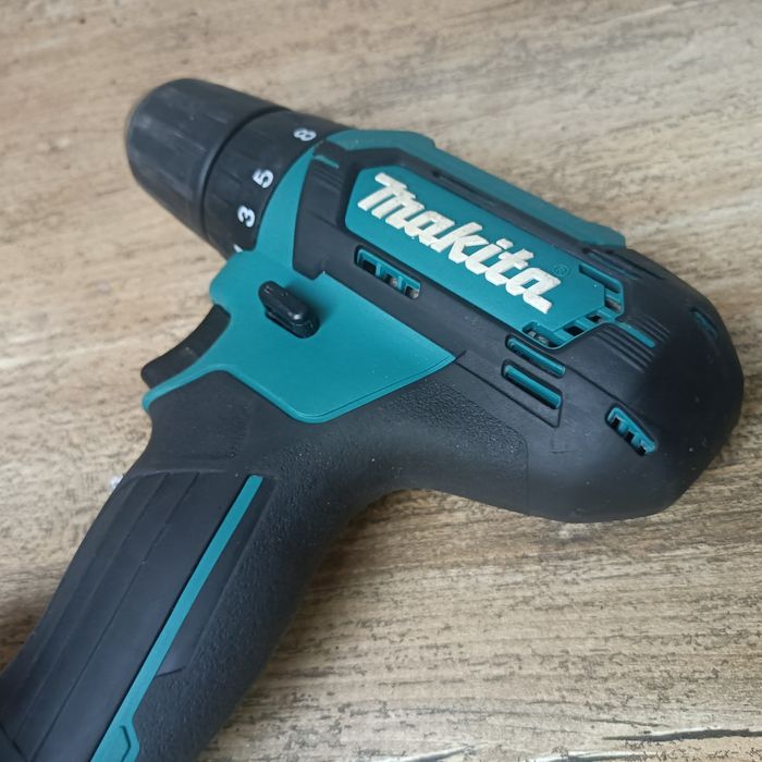 Makita 10,8-12V Wkrętarka DF 333D+Bateria Zestaw BDB