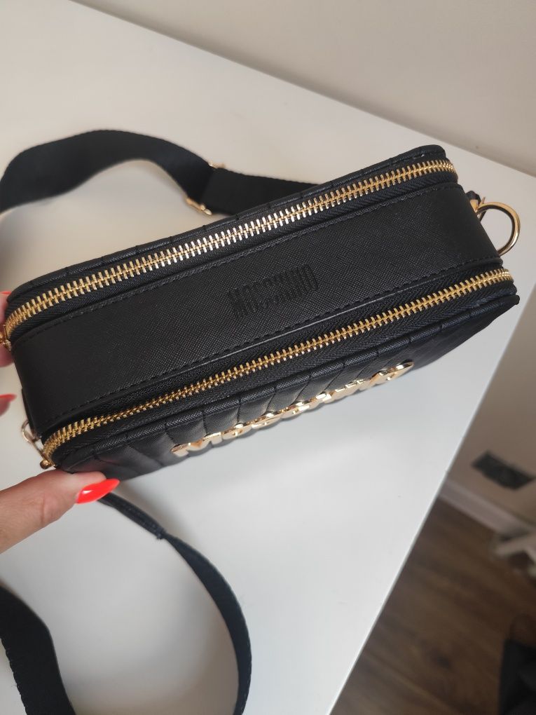 Torebka moschino nowa na codzien
