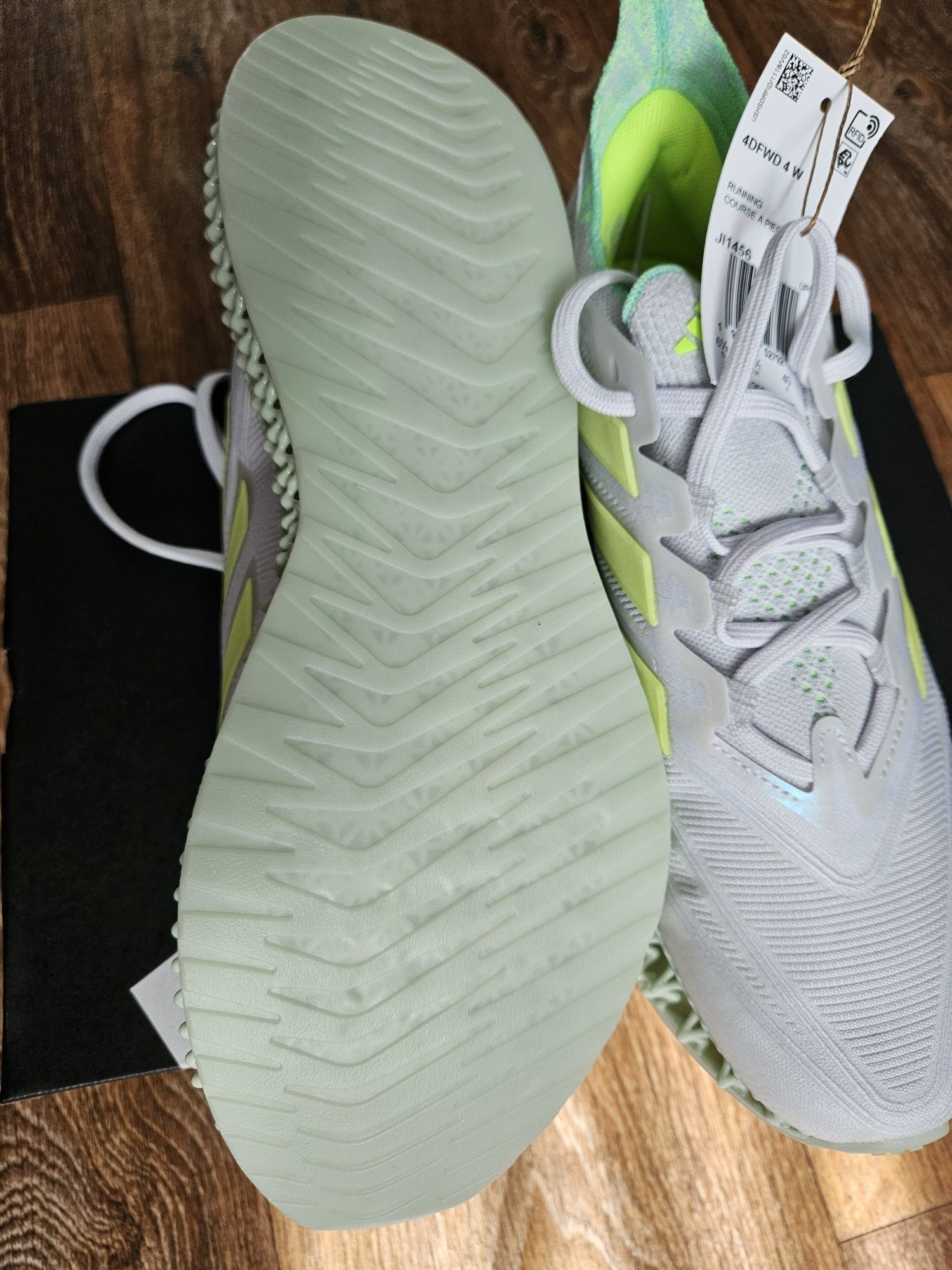 Adidas 4DFWD 4 жіночі 8US/40