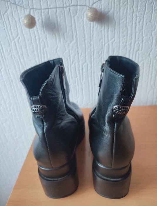 Жіноче взуття справжня шкіра