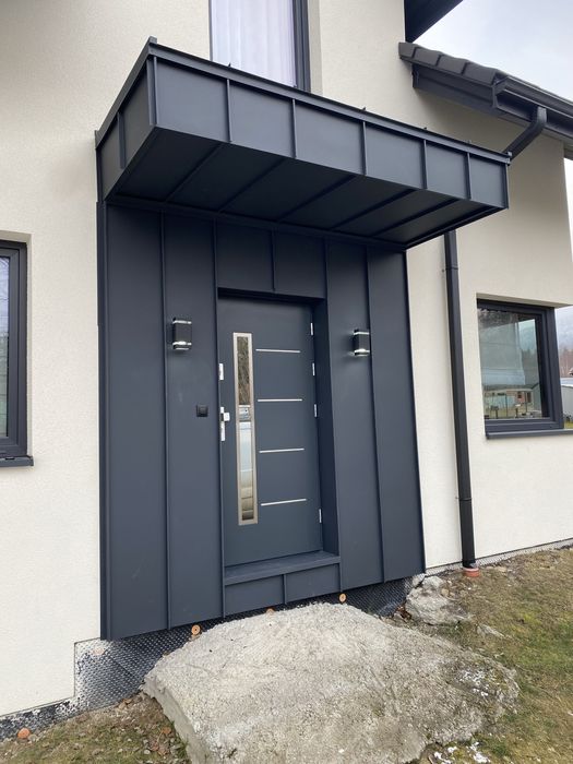 Obróbki okucia blacharskie parapety rąbek  attyka