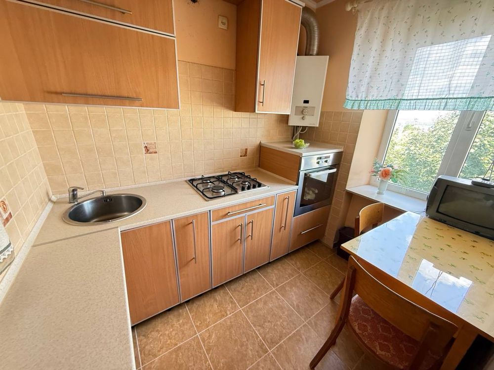 ПРОДАЖ 2 кім вул. Винниченка