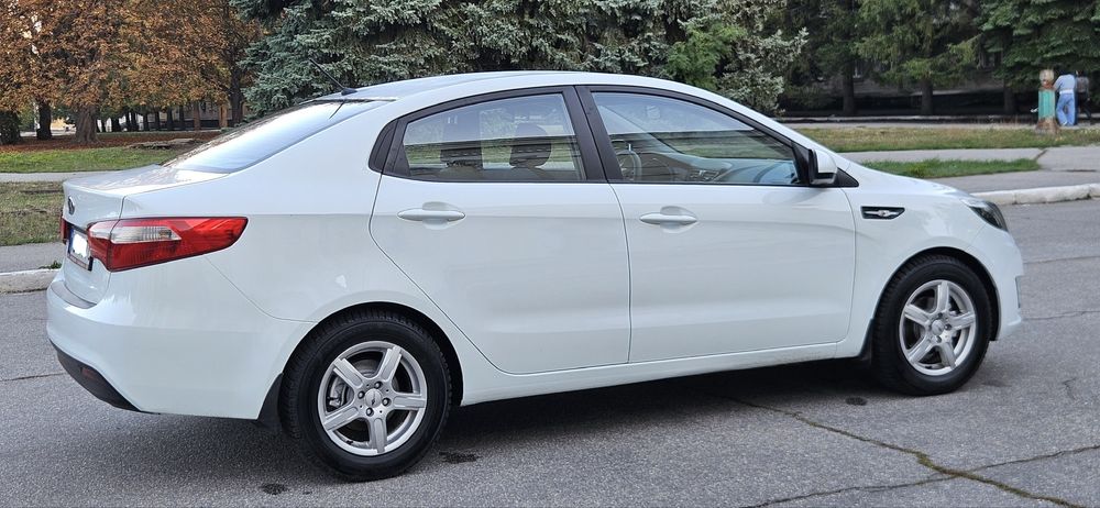 Kia Rio 2012 року