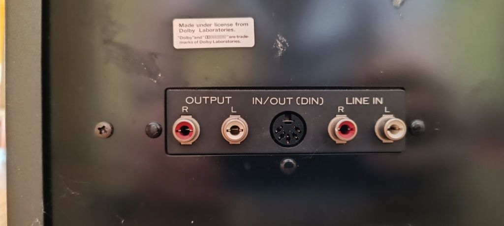 TEAC A-1055 magnetofon