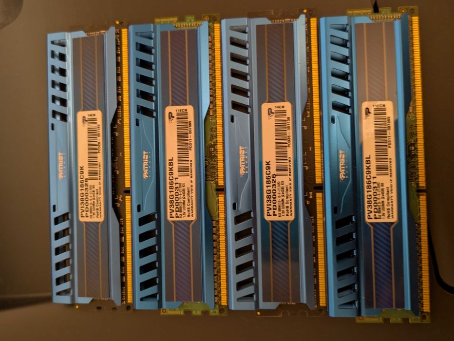 16 GB DDR3 (4×4 GB Patriot Viper 3 PV38G186C9KBL)