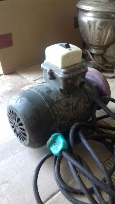 Продам. Электроточило  1500 грн