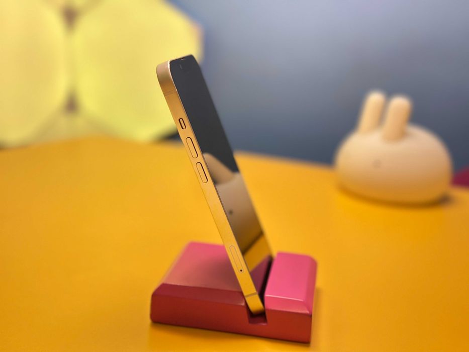 Смартфон Apple iPhone 13 256GB Starlight (147548) Б/У З ГАРАНТІЄЮ