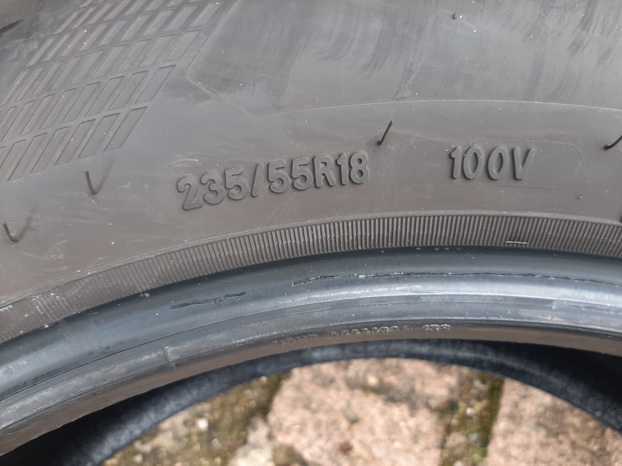 Pneus Goodyear Eagle F1 Asymmetric 235/55R18 100v